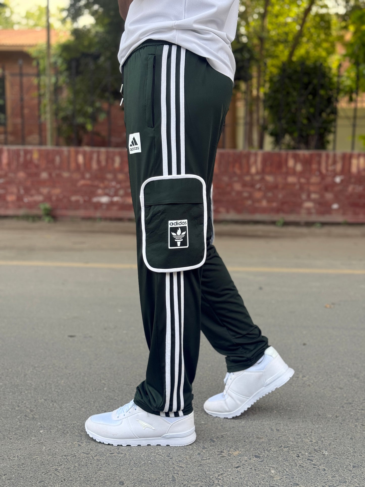 Premium Green Three Tapes Men's 4 way Stretch-able Lycra Oval Pocket Cargo Trousers